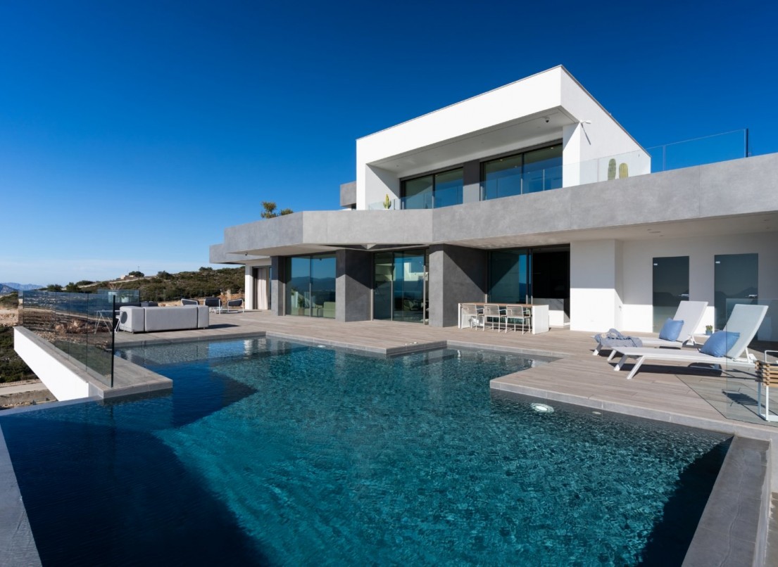 New Construction - Villa - Cumbre del Sol