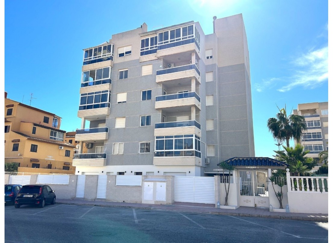 Resale - Apartment / flat - Torrevieja - Nueva Torrevieja - Aguas Nuevas