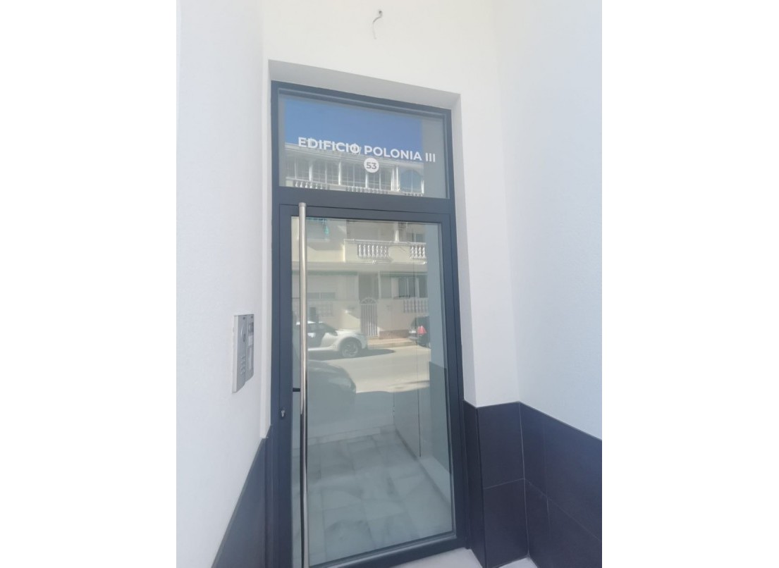 Resale - Apartment / flat - Torrevieja - Torrevieja - Playa del Cura