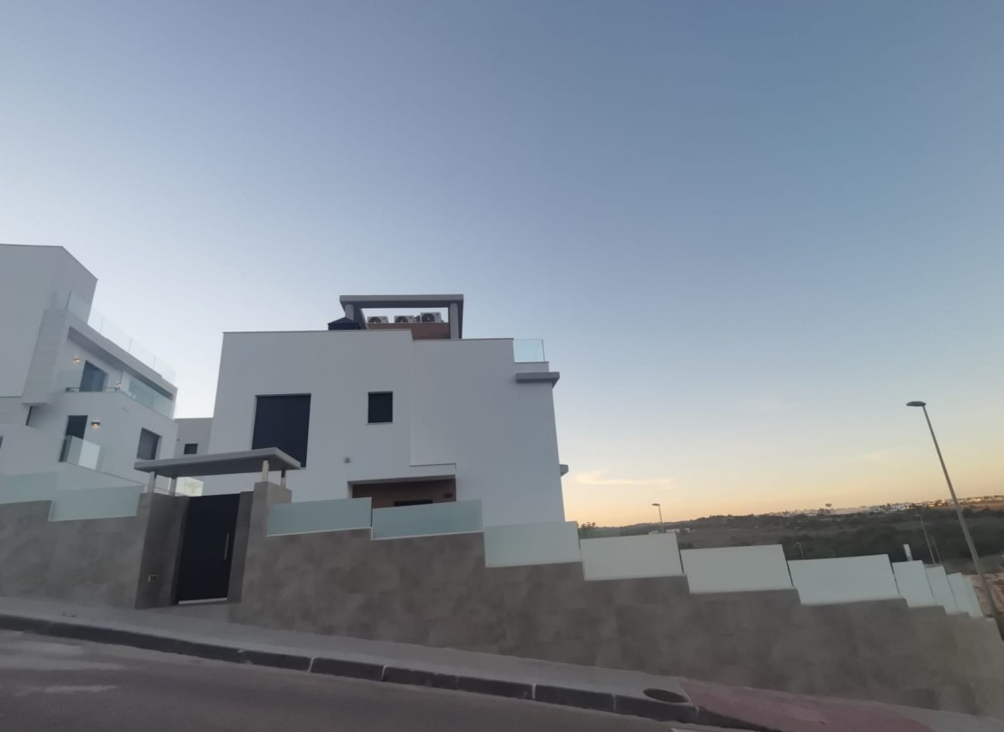 Resale - Villa - Orihuela Costa - Dehesa de campoamor