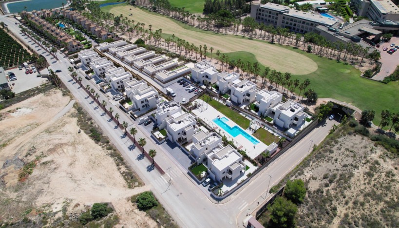 New Construction - Villa - La Finca Golf