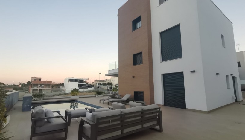 Wiederverkauf - Villa - Orihuela Costa - Dehesa de campoamor