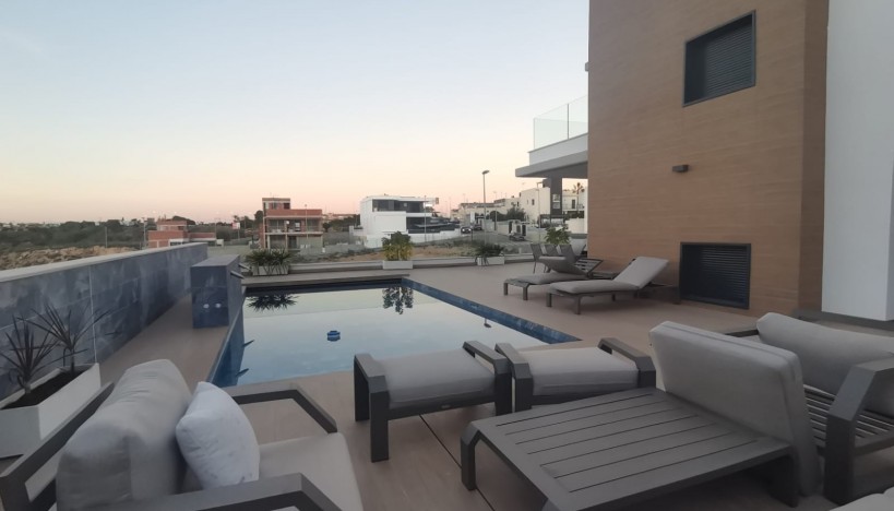 Wiederverkauf - Villa - Orihuela Costa - Dehesa de campoamor