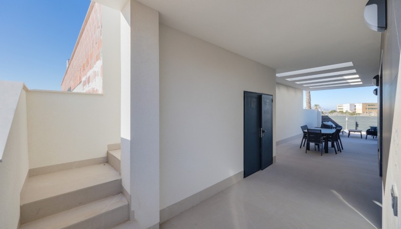 Neue Gebäude - Villa / Semi detached - Torrevieja - Nueva Torrevieja - Aguas Nuevas