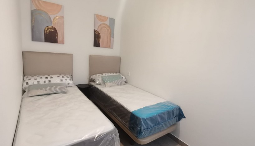 Neue Gebäude - Wohnung - Torrevieja - Torrevieja - Playa de los Locos